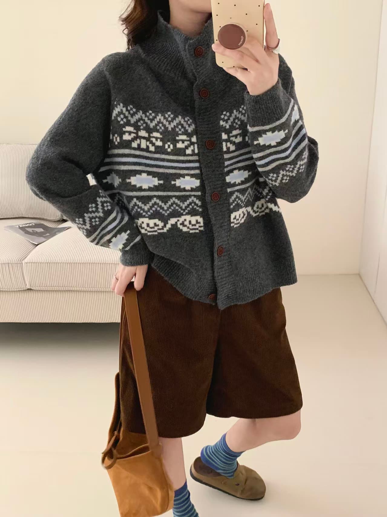 2026 가을 겨울 양모 찹쌀 플러시 레트로 배색 유목민 바람 자카드 스탠드 칼라 쇼트 스타일 폴로 칼라 스웨터 상세 이미지 5