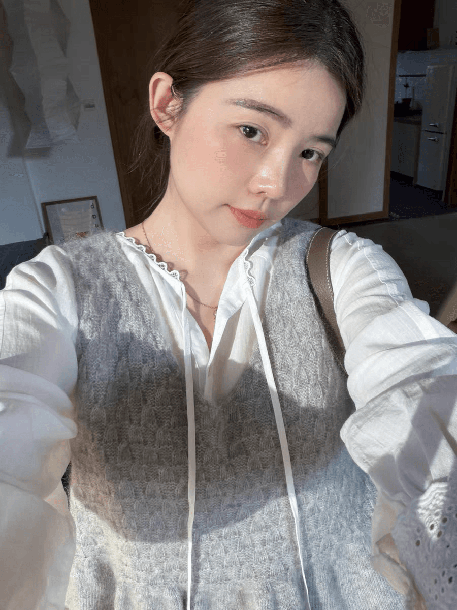 한 부서 달콤한 스타일 V넥 프릴 양모 니트 조끼 여자 가을 다용도 민소매 쇼트 스타일 스택 착용 조끼 트렌디 상세 이미지 3