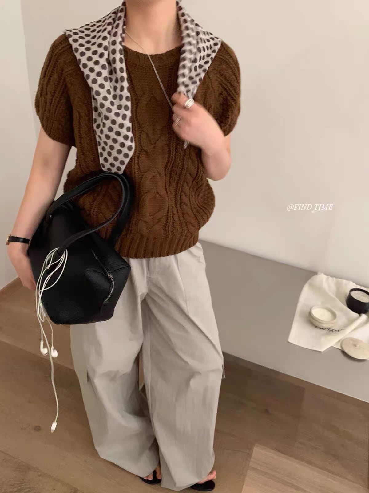 한 부서 작은 대중 레트로 마 무늬 반팔 니트 베스트 조끼 여성 이른 가을 새로운 루즈핏 스택 착용 스웨터 맨위 이미지 3