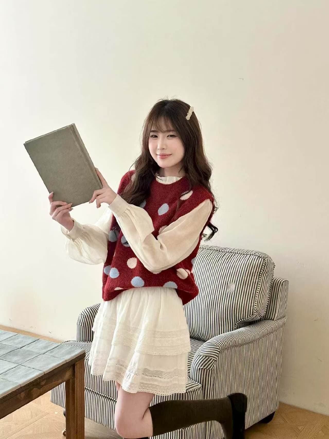 2026 가을 일본식 색상 도트 무늬 배색 니트 조끼 조끼 패션 캐주얼 다용도 라운드 넥 여성 의류 상세 이미지 3