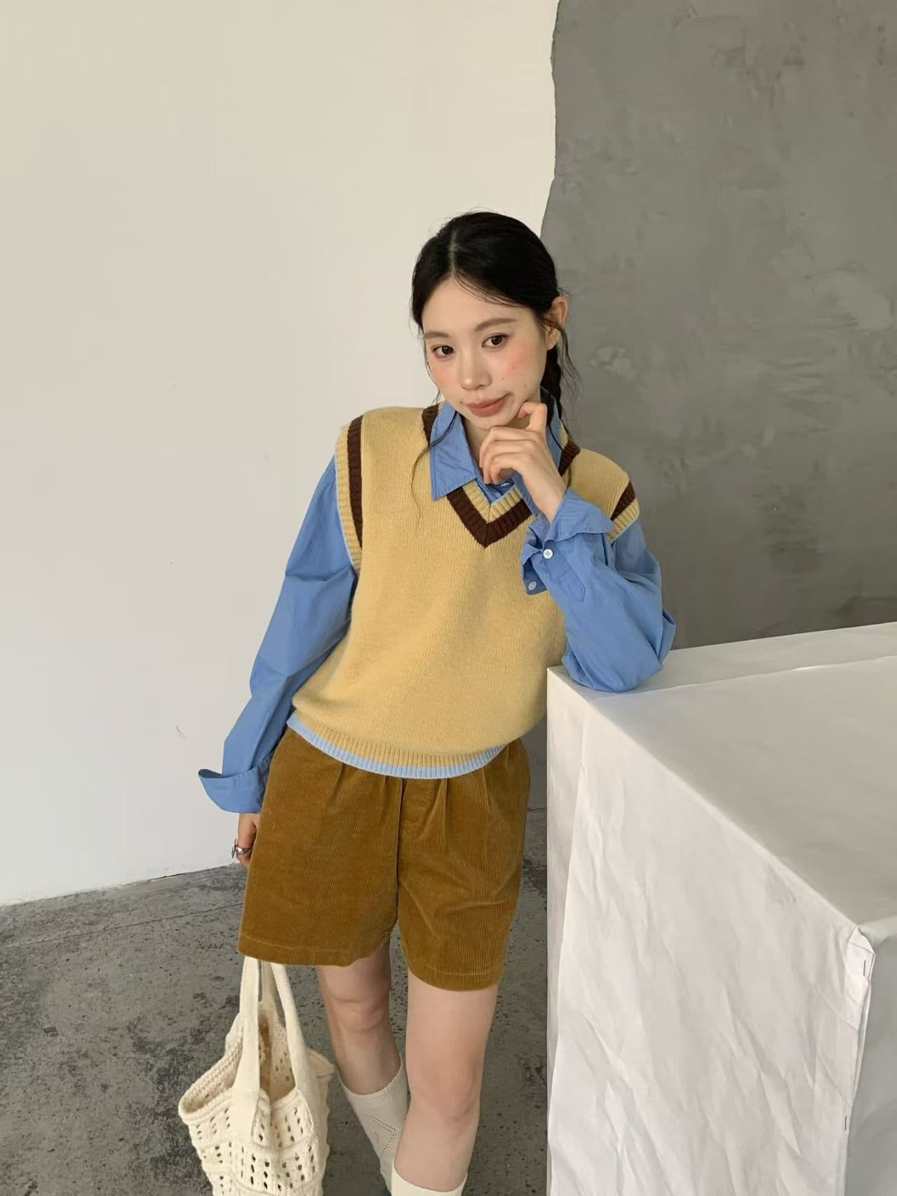 2026 가을 새로운 알파벳 자카드 니트 스웨터 조끼 여성 영국식 학원 스타일 쇼트 스타일 스택 착용 베스트 상세 이미지 13