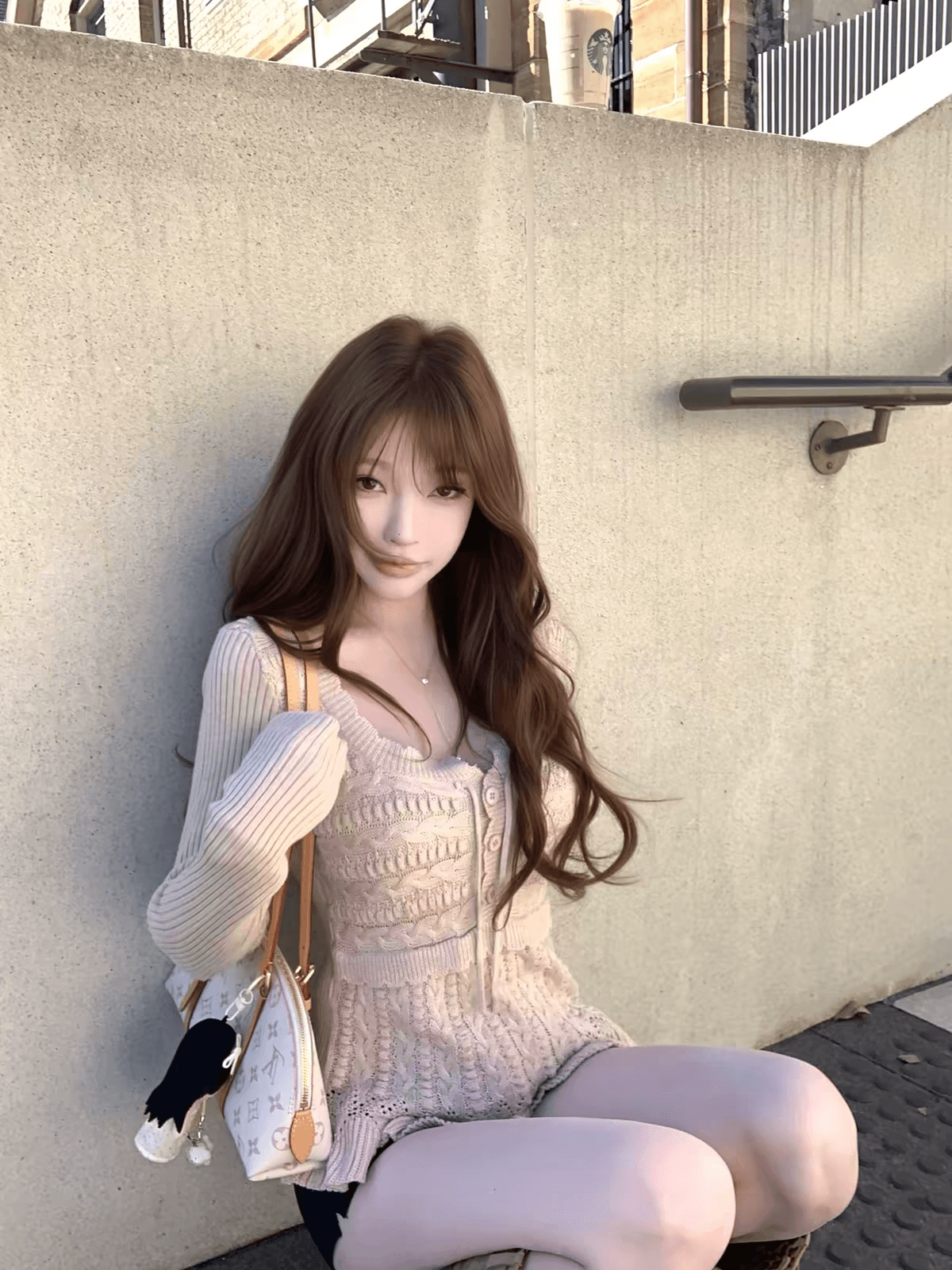 suuuicee 니켈 예 손 편지 이중층 니트 질감 패치워크 순수한 욕망 부서 벨트 측면 칼라 트위스트 꽃 풀오버 상세 이미지 5