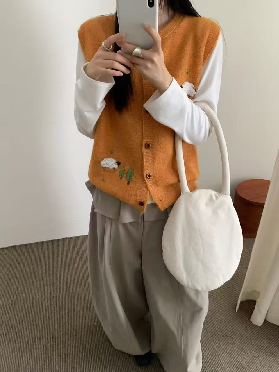 한 부서 수공 자수 니트 조끼 여자 라운드 넥 오픈 가디건 조끼 스택 착용 스웨터 코트 이미지 3