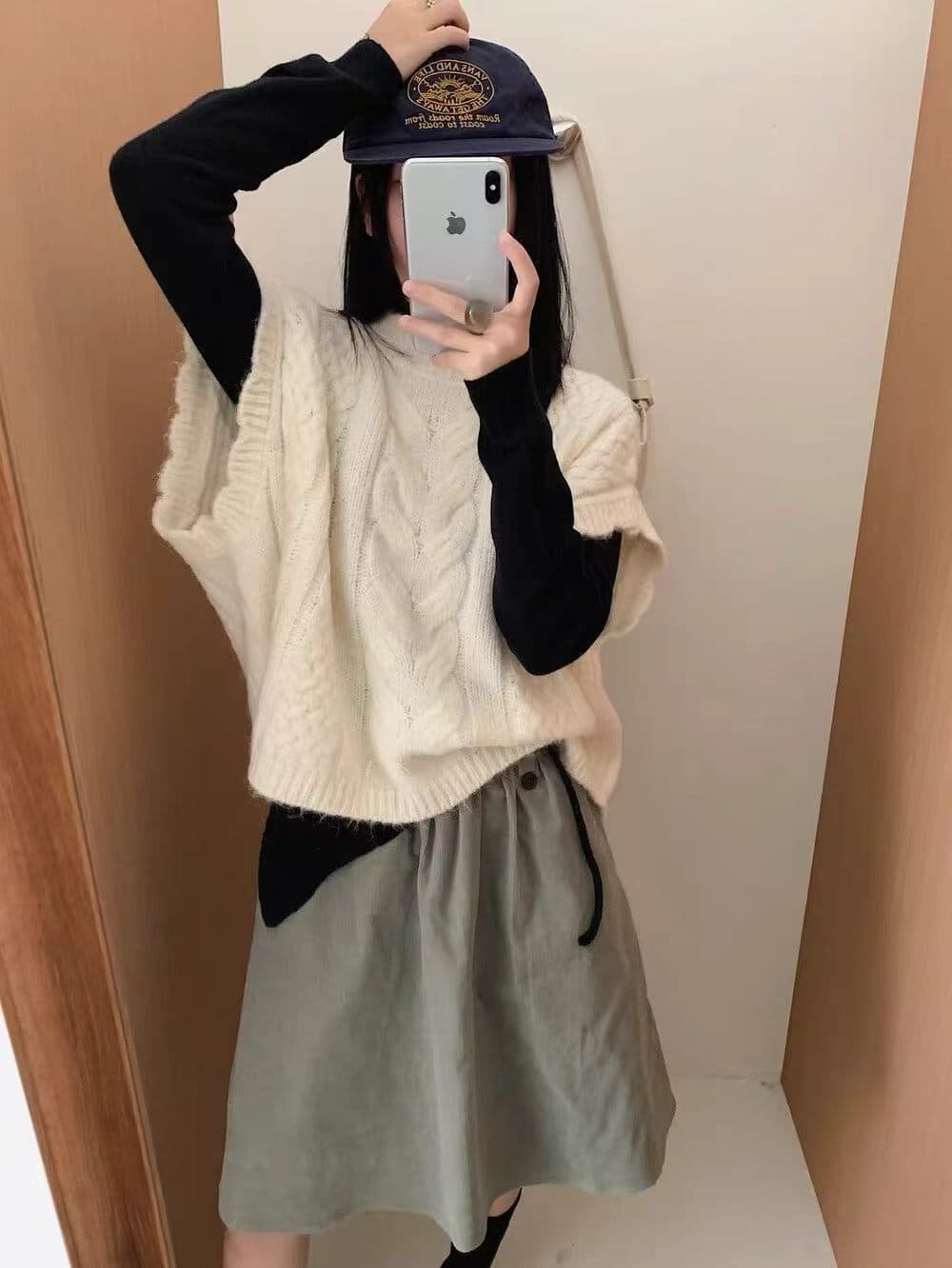 한 부서 학원 스타일 라운드 넥 반팔 니트 조끼 여자 다용도 스택 착용 조끼 기본 셔츠 가을 겨울철 새로운 조끼 이미지 2
