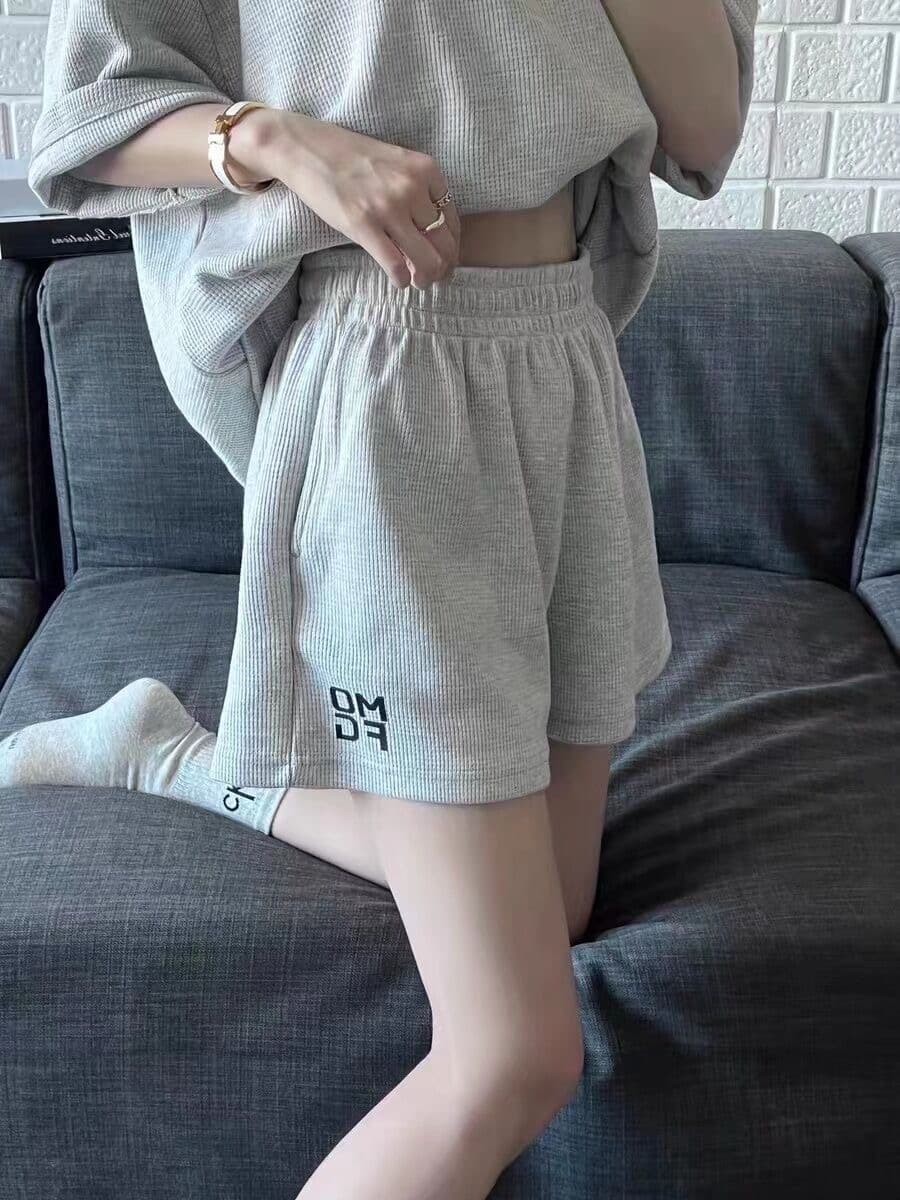 260# 아메리칸 레트로 운동복 세트 여성 여름 루즈핏 반팔 반바지 패션 캐주얼 후아 남편 그리드 투피스 세트 이미지 2