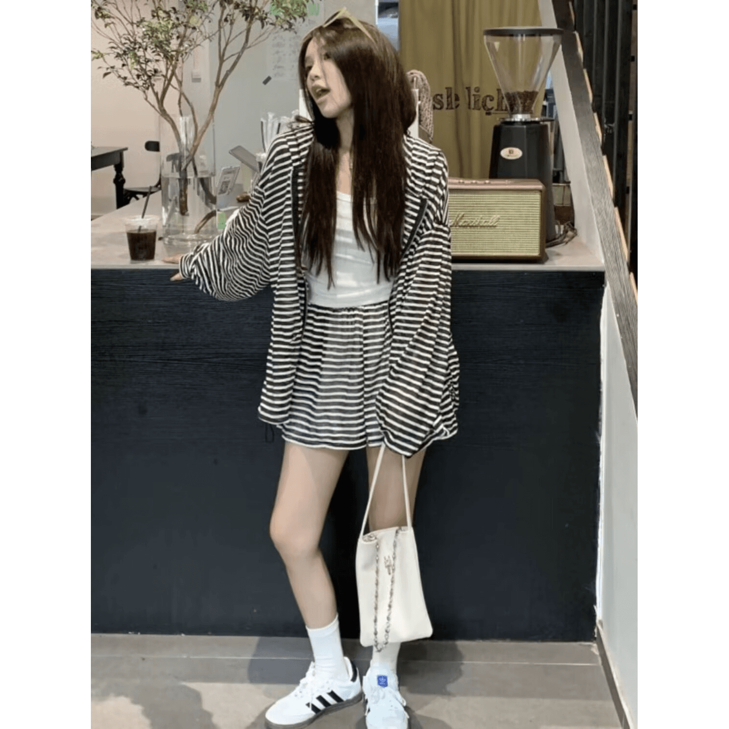 패션 캐주얼 루즈핏 스트라이프 세트 여자 학생 봄 여름 가을 캐미솔 후드 재킷 반바지 3종 세트 이미지 5