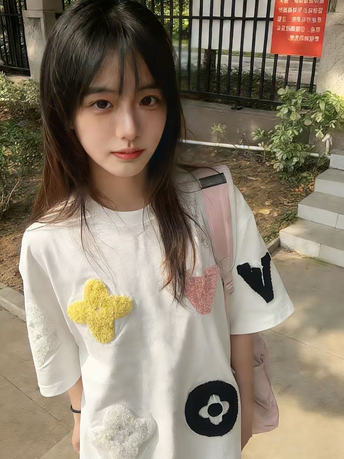아메리칸 레트로 알파벳 식물 플러시 자수 반팔 티셔츠 여성 2026 여름 새로운 다용도 커플 루즈핏 맨위 서비스 상세 이미지 9
