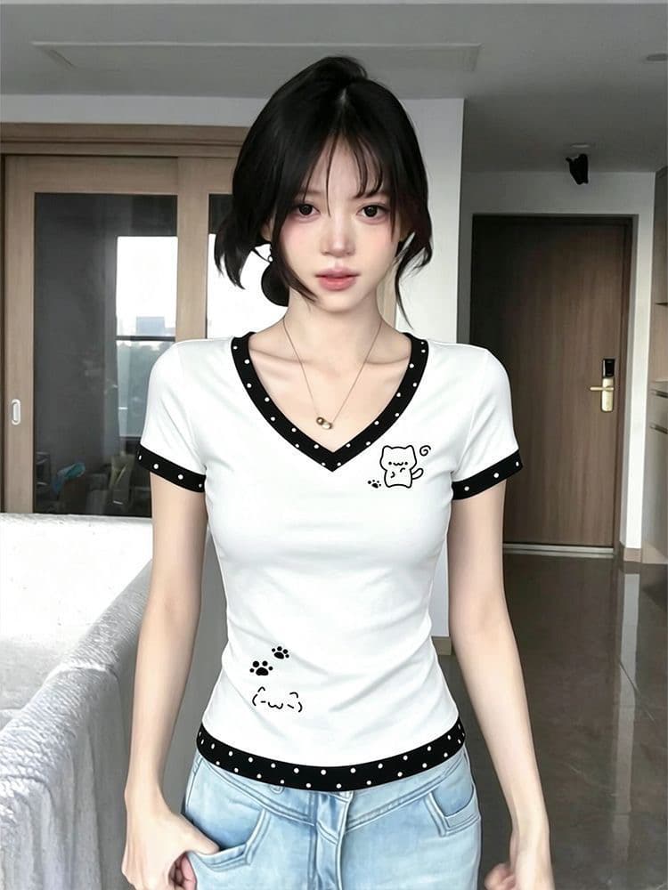 V넥 긍정적 인 어깨 패치워크 새끼 고양이 프린트 반팔 티셔츠 여성 패션 연령 감소 몸매 가꾸기 슬림해 보이는 한 부서 출퇴근 품격 맨위 상세 이미지 3