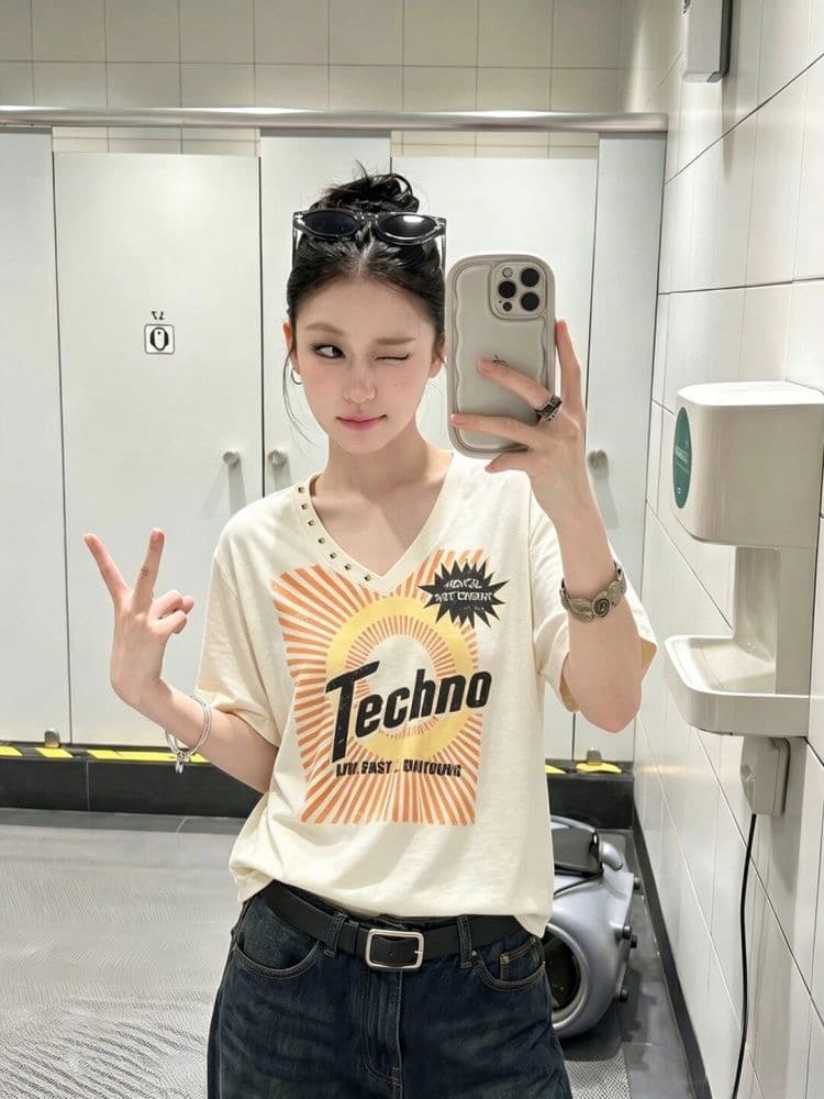 순면 대나무 마디 y2k V넥 징 프린트 반팔 티셔츠 여성 슬림해 보이는 맨위 상세 이미지 7