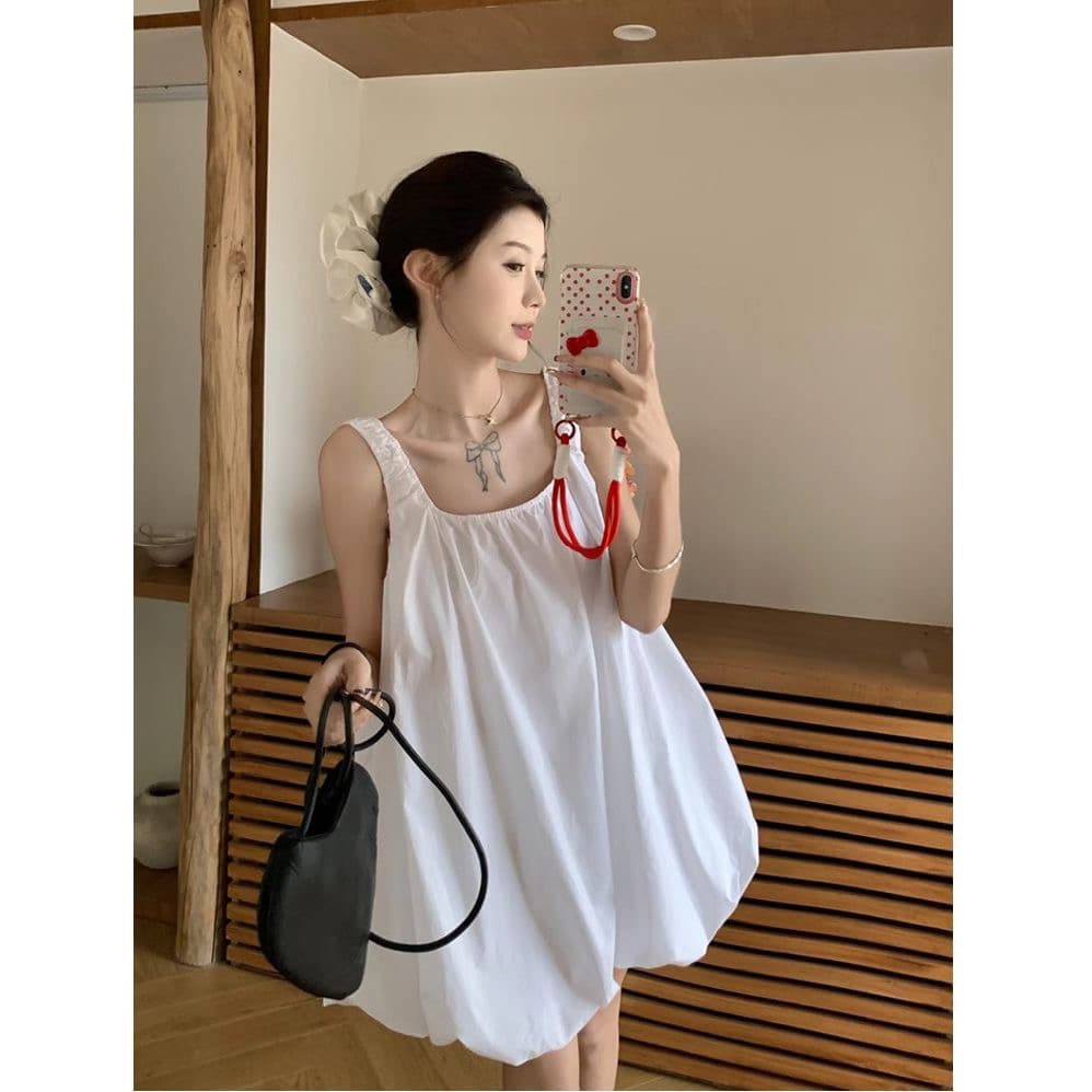 휴가 바람 u 칼라 화이트 캐미솔 여성 드레스 여름 품격 루즈핏 캐주얼 백리스 꽃밭 짧은 치마 상세 이미지 6