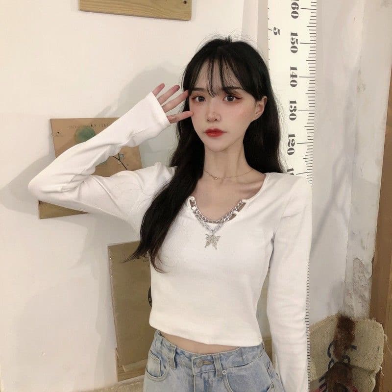한 부서 봄 가을 새로운 인터넷 유명인 핫걸 섹시함 이슬 뼈의 쇼트 스타일 맨위 체인 몸매 가꾸기 검정색 긴팔 티셔츠 여성 이미지 2