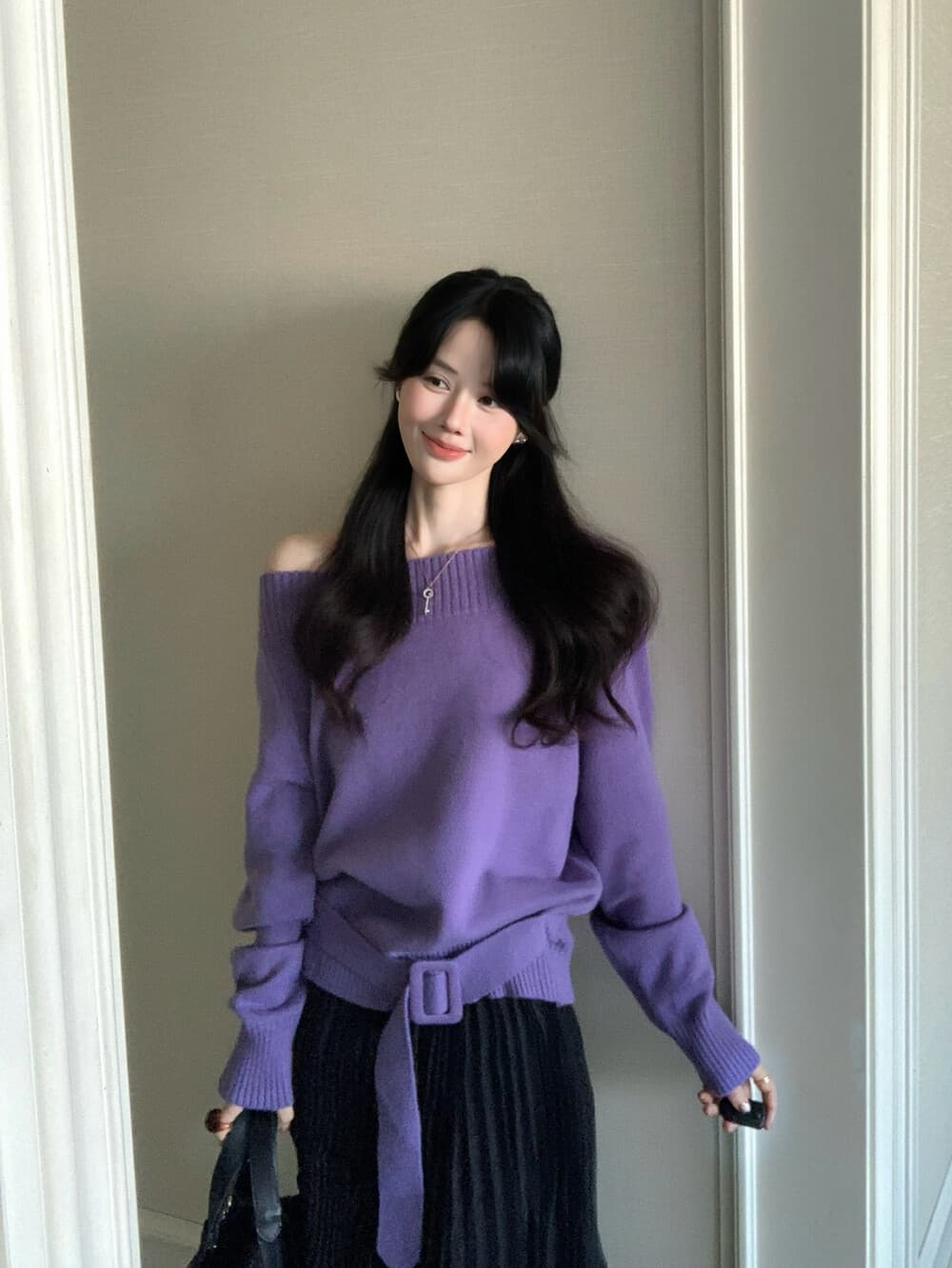 실사 정가 한 여성 디자인 센스 벨트 섹션 품격 오프숄더 느슨함 센스 풀오버 상세 이미지 2