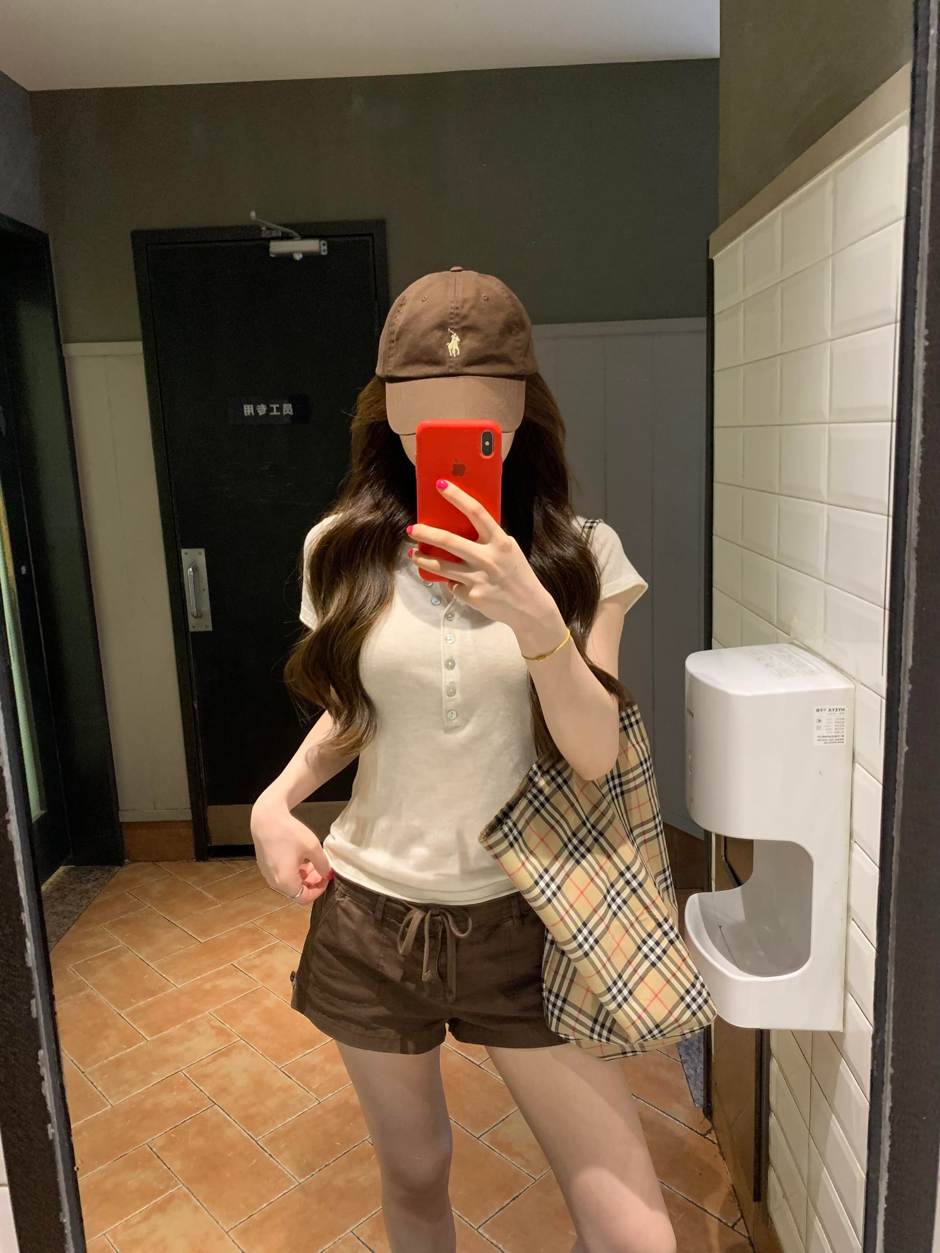 실사 정가 작은 대중 캐주얼 반팔 티셔츠 여름 한 부서 몸매 가꾸기 슬림해 보이는 얇은 스타일 맨위