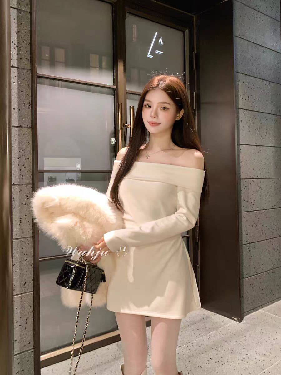 회화 솔루션 wahju 눈 플러시 향기로운 백주 가을 오프숄더 긴팔 꼬집기 허리 슬림해 보이는 화이트 드레스 상세 이미지 1
