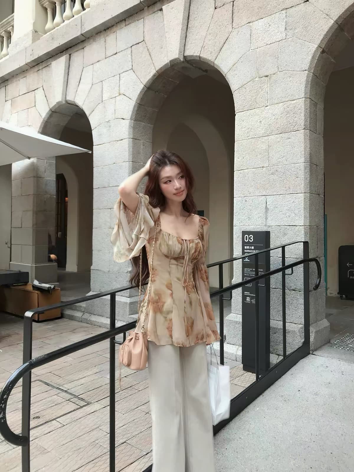 sya 크 사이 작은 웨스트 프랑스식 복잡한 고대 칼라 맨위 여성 가을 튜브탑 연꽃 잎 소매 꽃무늬 부드러운 긴팔 작은 셔츠 상세 이미지 1
