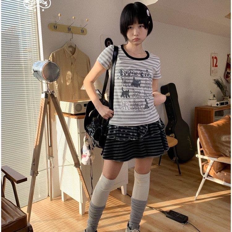 순면 스트라이프 귀여운 멩 부서 고양이 만화 프린트 빛 아시아 인 바람 반팔 몸매 가꾸기 슬림해 보이는 쇼트 스타일 일본식