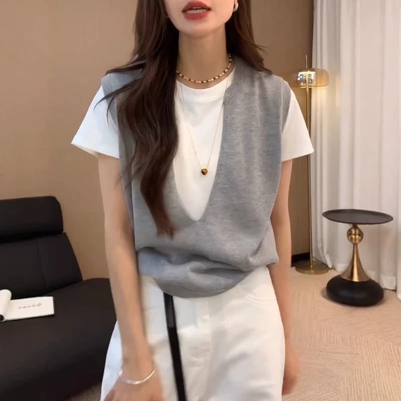 빅 사이즈 학원 스타일 패치워크 색상 페이크 레이어드 V넥 긍정적 인 어깨 반팔 티셔츠 여자 여름 디자인 센스 Chic 작은 대중 맨위