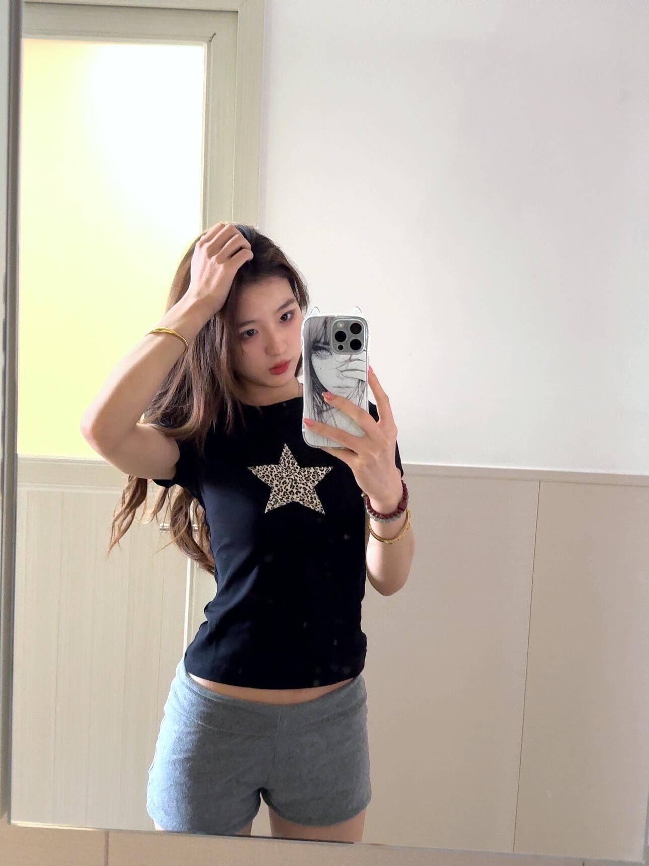 아메리칸 레트로 긍정적 인 어깨 라운드 넥 프린트 반팔 티셔츠 이미지 2