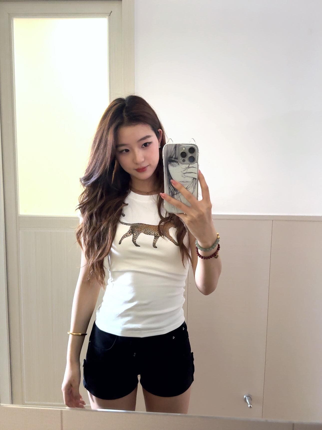 아메리칸 레트로 긍정적 인 어깨 라운드 넥 프린트 반팔 티셔츠 이미지 3
