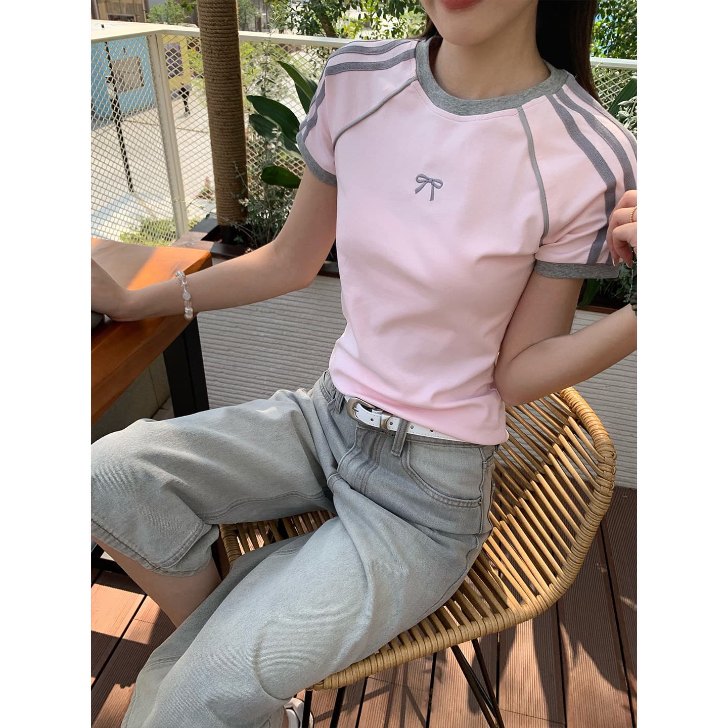 반팔 티셔츠 여성 의류 여름 새로운 트렌디 페이크 레이어드 비즈 자수 몸매 가꾸기 슬림해 보이는 비스듬한 칼라 맨위 상세 이미지 2