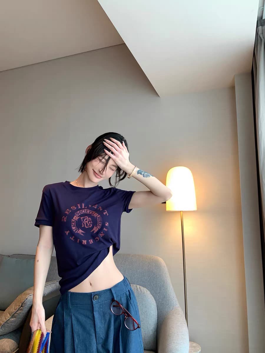 아메리칸 레트로 긍정적 인 어깨 라운드 넥 프린트 반팔 티셔츠 이미지 2