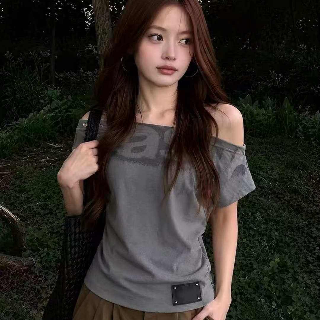 아메리칸 핫걸 비스듬한 어깨 허리 수축 반팔 티셔츠 이미지 2