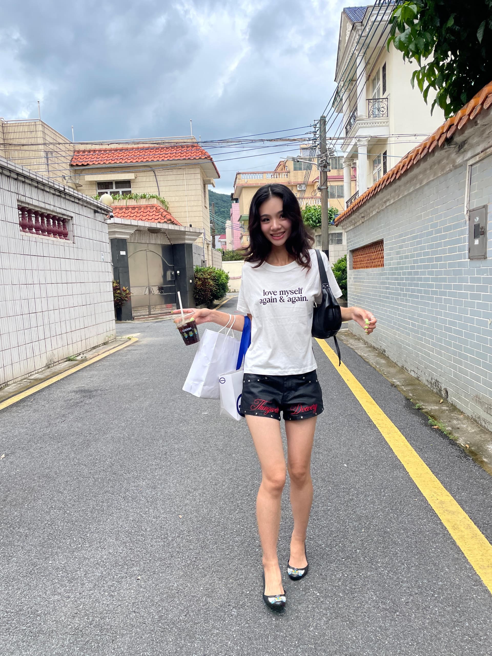 아메리칸 레트로 순면 몸매 가꾸기 긍정적 인 어깨 라운드 넥 프린트 반팔 티셔츠 상세 이미지 2