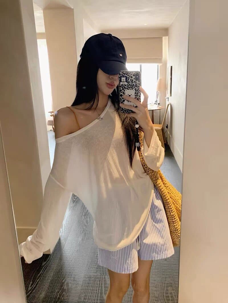 한 부서 비스듬한 어깨 루즈핏 긴팔 자외선 차단 블라우스 티셔츠 이미지 2