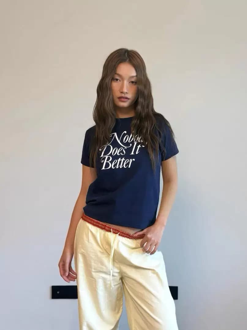 아메리칸 레트로 순면 몸매 가꾸기 긍정적 인 어깨 라운드 넥 프린트 반팔 티셔츠 이미지 4