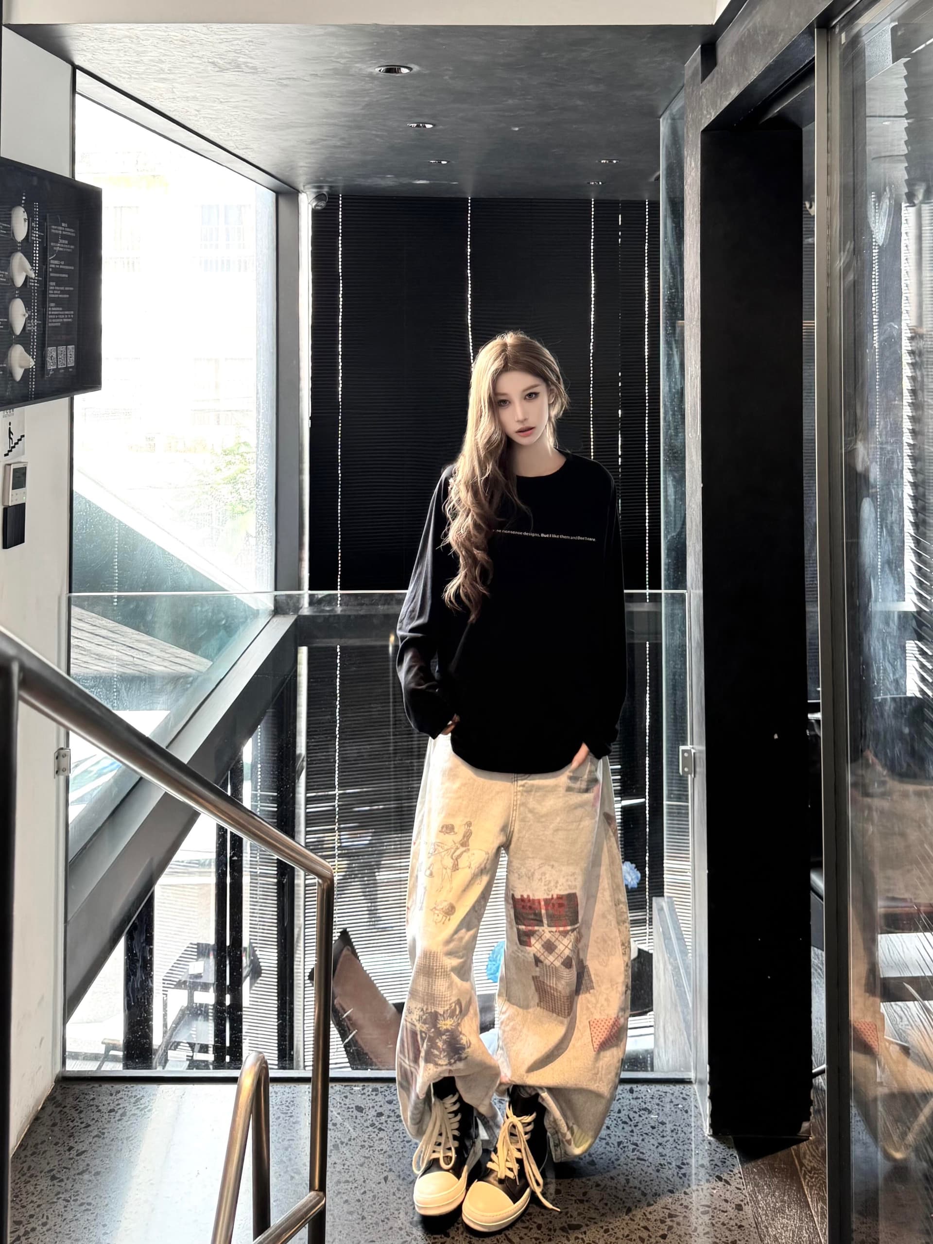 높은 품질 순면 200그램 21 빗질하다 정밀 프린트 가을 패치워크 색상 긴팔 티셔츠 여성 이미지 3