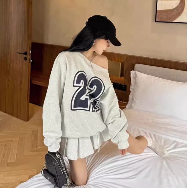 한국 스타일 가을 겨울 비스듬한 어깨 루즈핏 프린트 후드티 여성 이미지 3