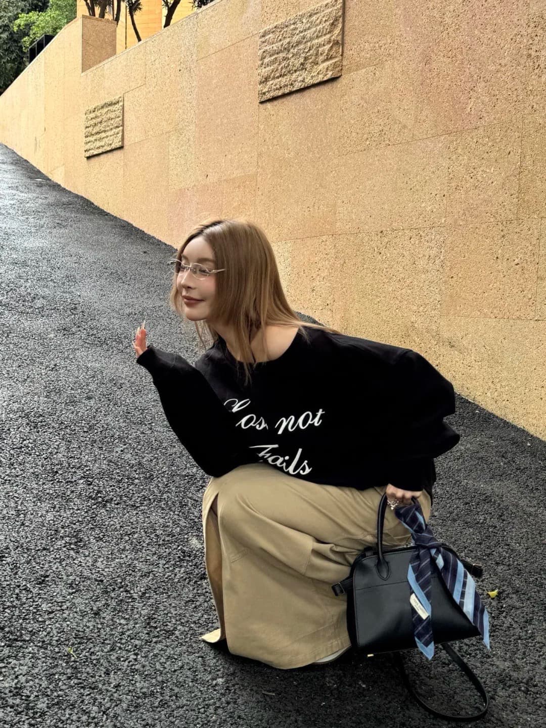 아메리칸 레트로 프린트 비스듬한 어깨 후드티 여성 가을 겨울 루즈핏 맨위 이미지 3