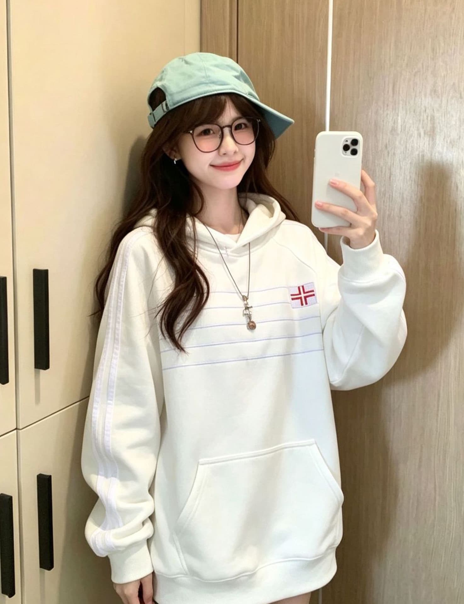 얇은 스타일 털이 있는 자수 소매 구멍 압력 라인 이후 패키지 칼라 순수한 Mianhua 면 복합 후드티