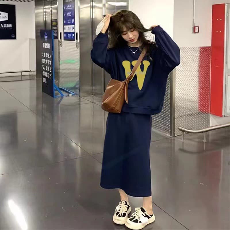 세트 여성 가을 겨울 항구 바람 작은 대중 다용도 루즈핏 풀오버 알파벳 후드티 캐주얼 반신 스커트 패션 세트 상세 이미지 1