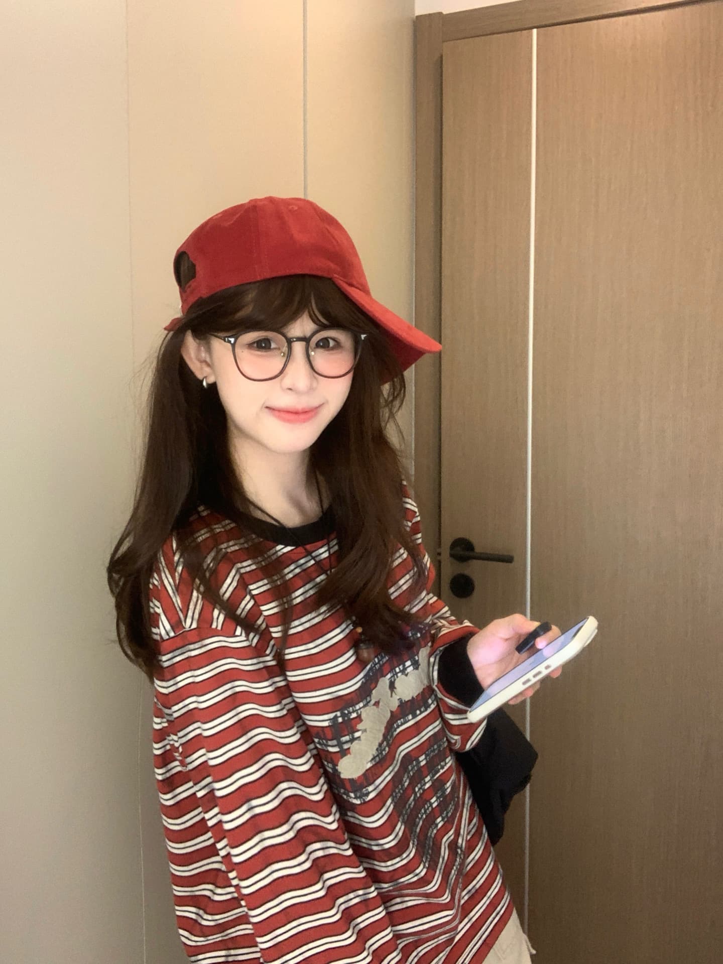 좋은 품질 원본 솜씨 자수 광저우 원본 원단 라운드 넥 긴팔 이미지 4