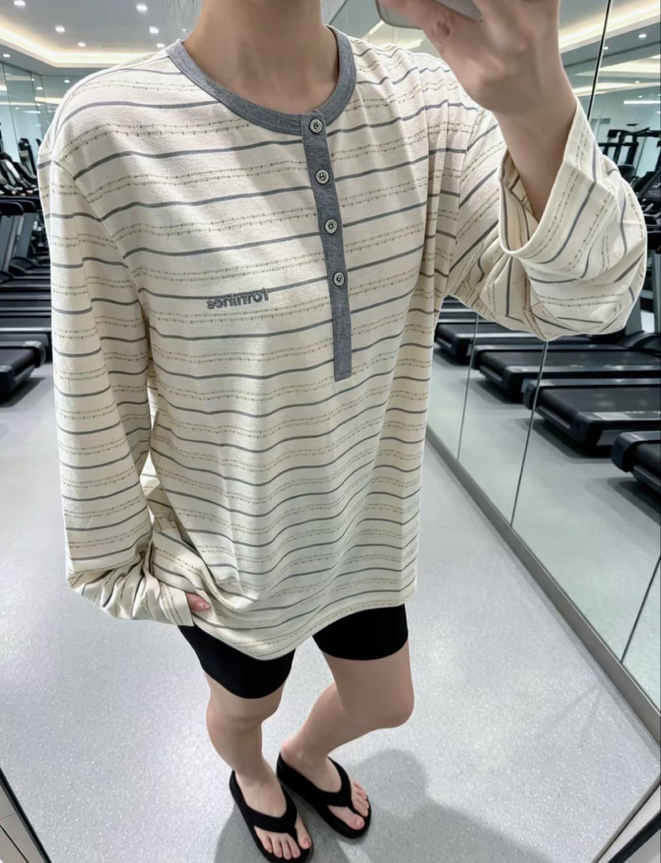 원본 솜씨 광저우 원본 원단 긴팔 티셔츠 여성