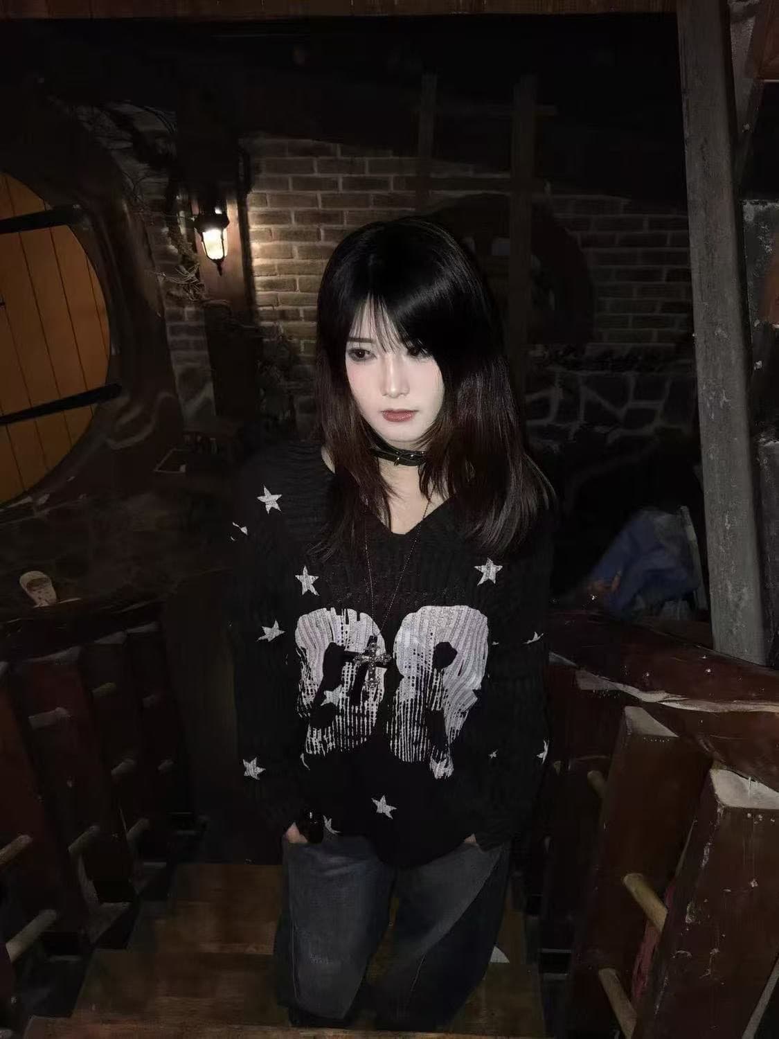 아메리칸 레트로 V넥 별 프린트 긴팔 티셔츠 여성 조기 봄 여름 루즈핏 bf 느긋한 바람 디자인 센스 자외선 차단 블라우스 이미지 2