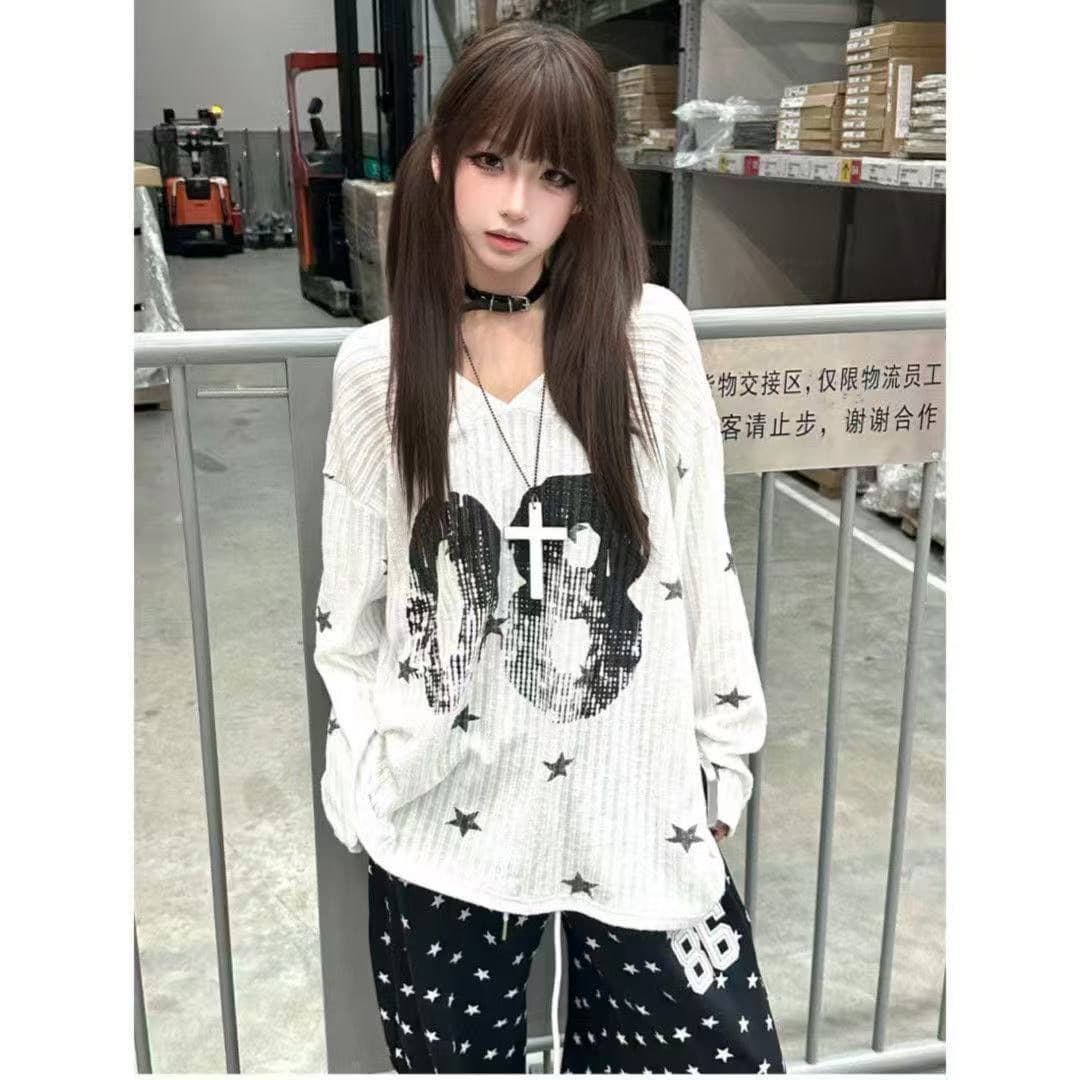 아메리칸 레트로 V넥 별 프린트 긴팔 티셔츠 여성 조기 봄 여름 루즈핏 bf 느긋한 바람 디자인 센스 자외선 차단 블라우스 상세 이미지 1