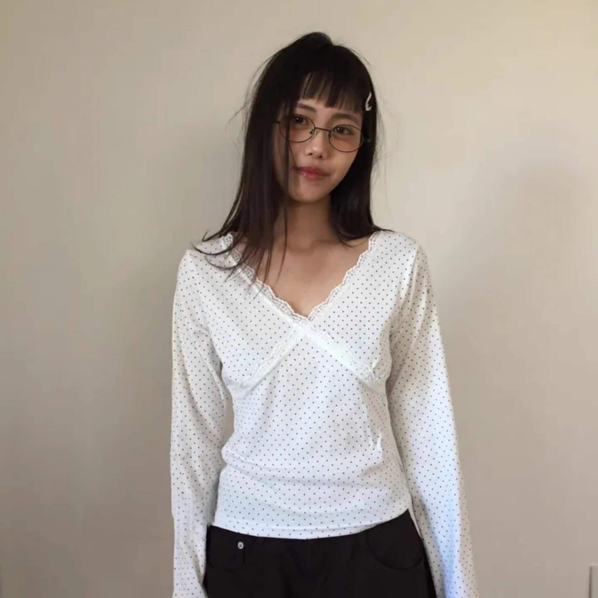 레이스 긴팔 티셔츠 작은 대중 패치워크 핫걸 다용도 몸매 가꾸기 슬림해 보이는 가을 새로운 레트로 도트 무늬 맨위 이미지 2