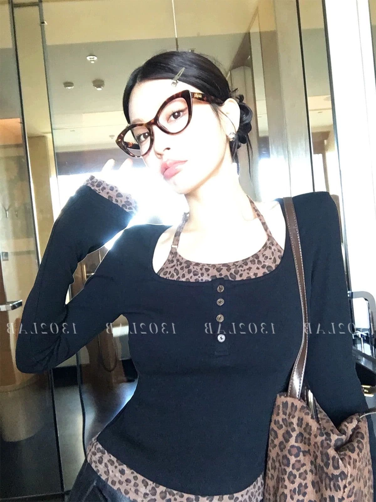 260 그램 사람들 면 레오파드 무늬 패치워크 배색 페이크 레이어드 긴팔 티셔츠 새로운 슬림해 보이는 몸매 가꾸기 쇼트 스타일 맨위 이미지 2
