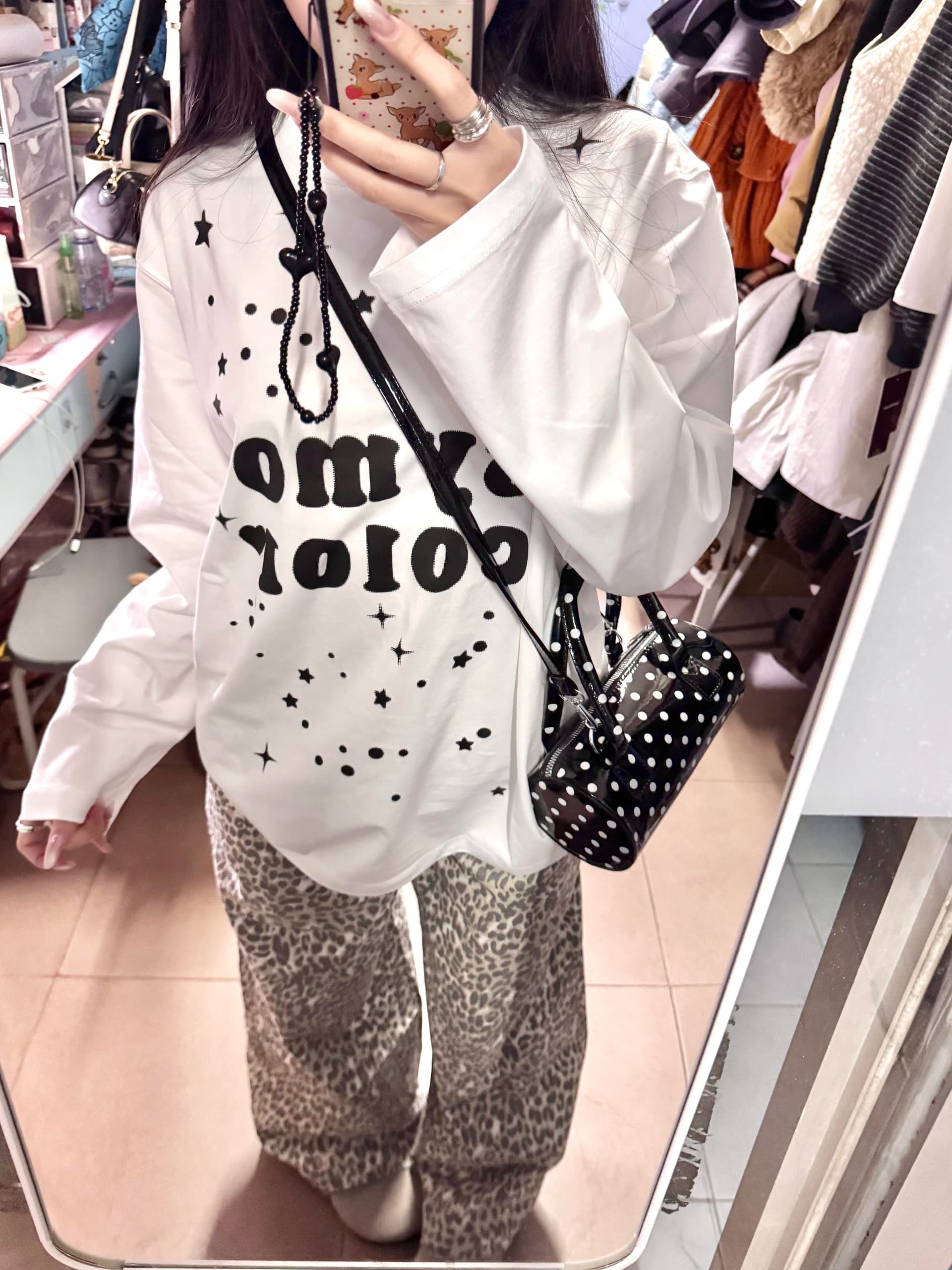 200그램 순면 이후 패키지 칼라 아메리칸 레트로 루즈핏 긴팔 화이트 티셔츠 여성 봄 가을 디자인 센스 맨위 상세 이미지 4