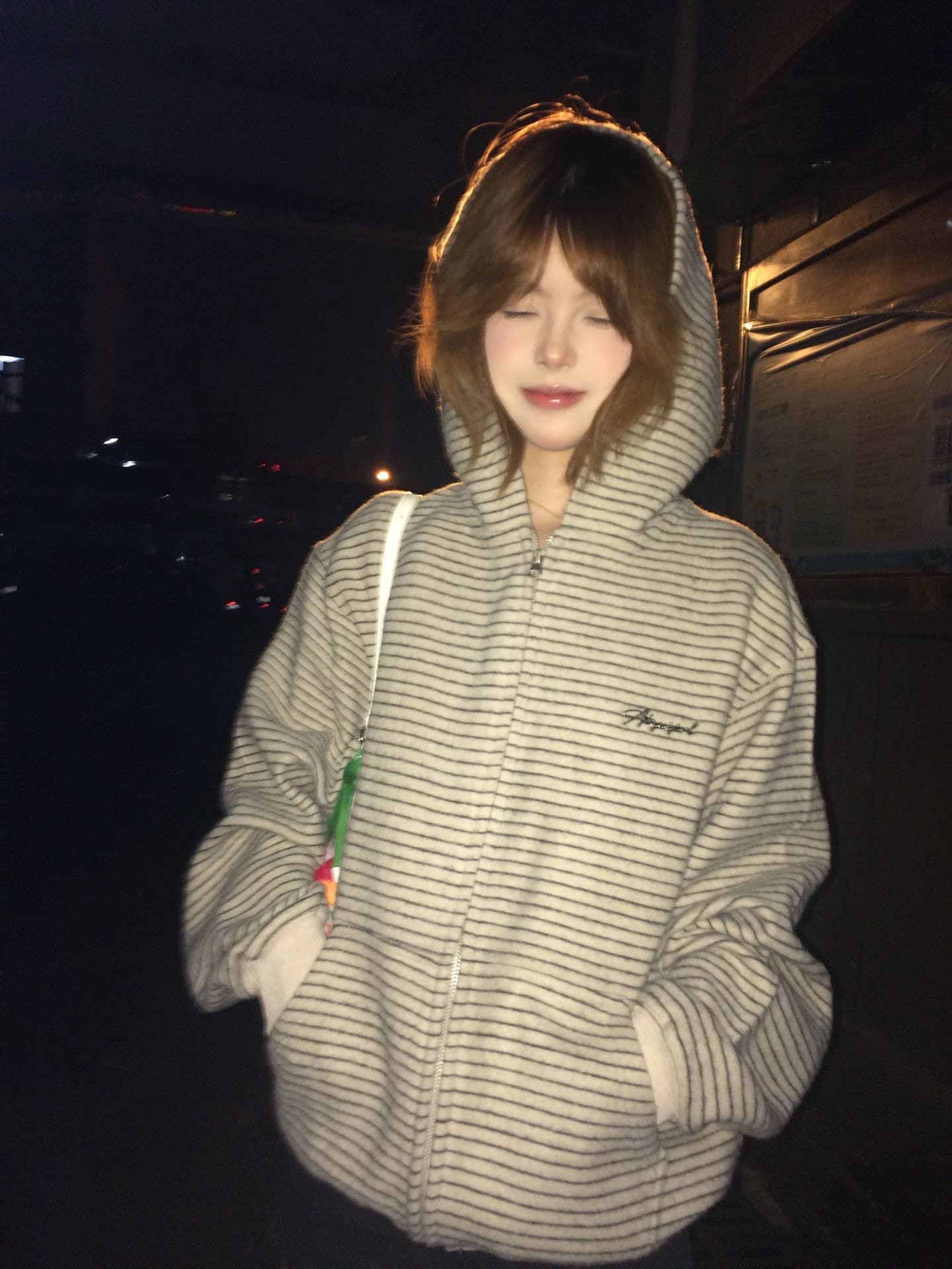 원본 금속 알파벳 부형제 원본 원단 420g 토끼 울 복잡한 우유 실크 후드티 상세 이미지 4