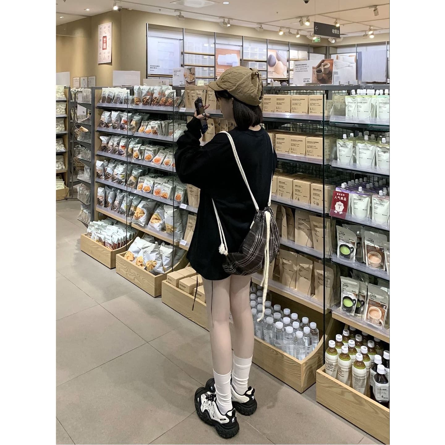 높은 품질 순면 200그램 21 빗질하다 정밀 프린트 가을 루즈핏 긴팔 티셔츠 여성 이미지 3