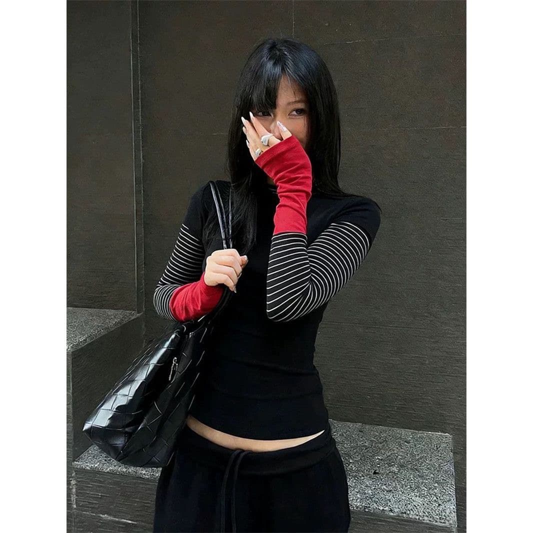 260 사람들 면 모달 페이크 레이어드 블랙 싸움 빨간색 배색 스트라이프 패치워크 긴팔 티셔츠 만나는 맨위 상세 이미지 4