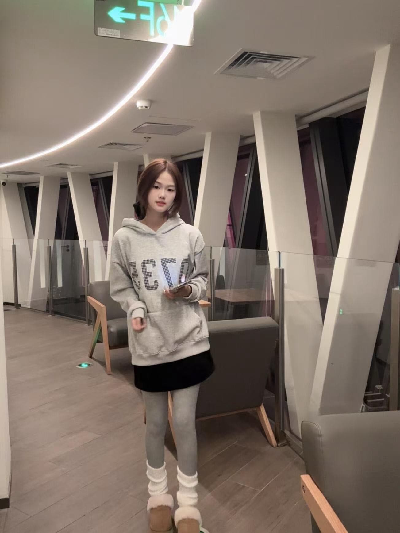후아 면 복합 없음 모자 로프 있음 주머니 후드 티 스웨터 여성 프린트 얇은 스타일 털이 있는
