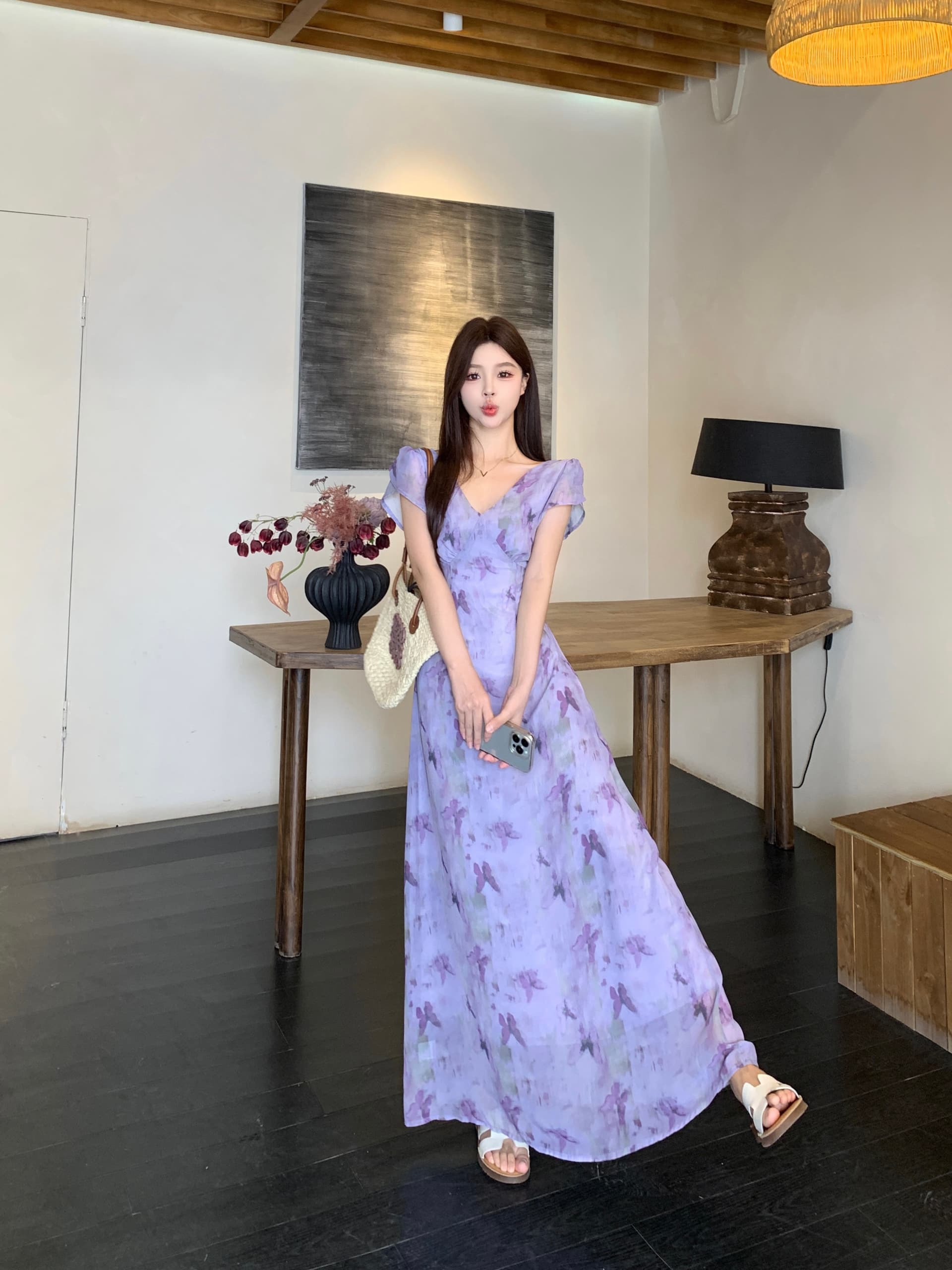 실사 빅 사이즈 여름 V넥 백리스 버블 반팔 몸매 가꾸기 슬림해 보이는 롱 코트 한 마디 나비 프린트 보라색 드레스 상세 이미지 12