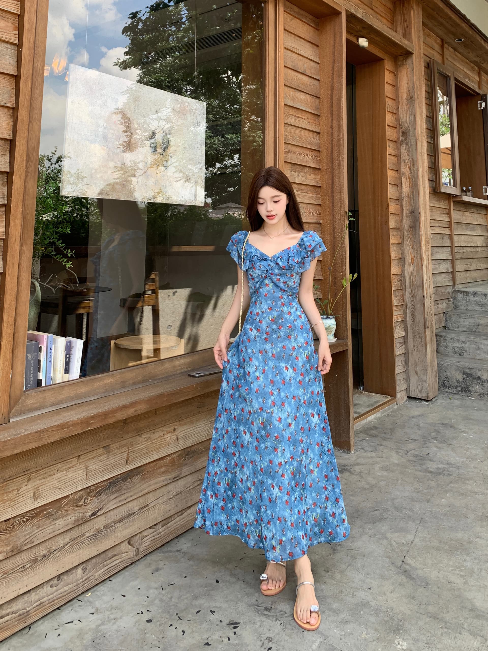 실사 빅 사이즈 파란색 프린트 V넥 매듭 허리 수축 슬림해 보이는 여성 드레스 여름 허리 수축 길다 치마 새로운 상세 이미지 3