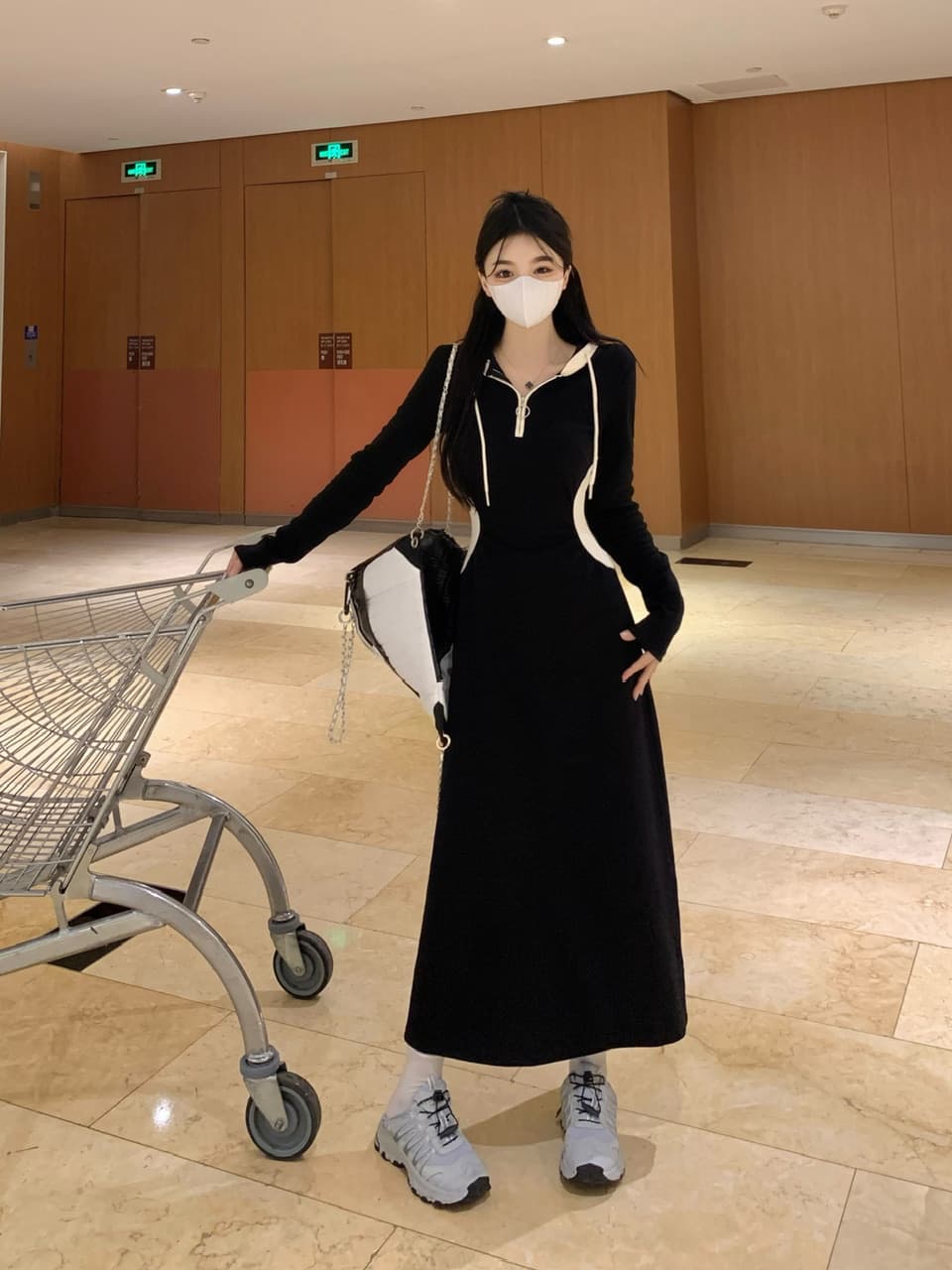 실사 빅 사이즈 배색 후드 긴팔 여성 드레스 가을 검정색 치마 디자인 센스 무릎 아래 Chic 롱 스커트 상세 이미지 8