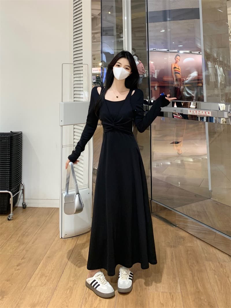 실사 품격 캐주얼 페이크 레이어드 가을 2025 새로운 프랑스식 비틀림 허리 수축 슬림해 보이는 한 마디 큰 진자 드레스 이미지 4
