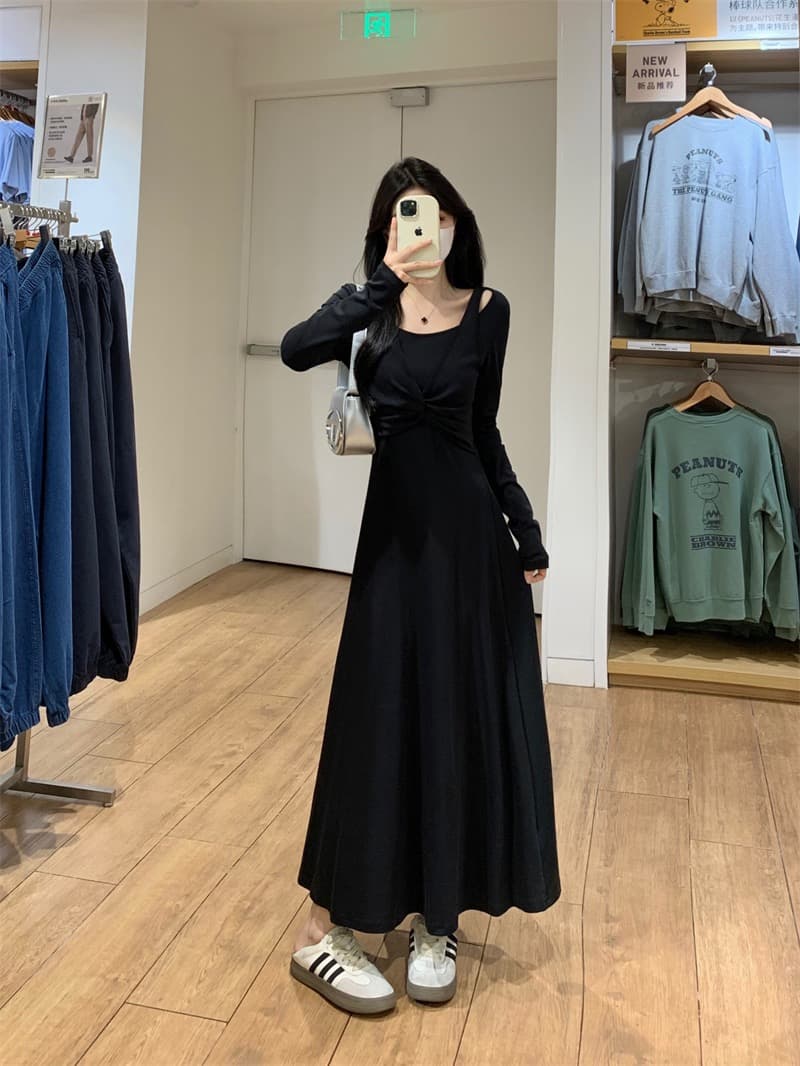 실사 품격 캐주얼 페이크 레이어드 가을 2025 새로운 프랑스식 비틀림 허리 수축 슬림해 보이는 한 마디 큰 진자 드레스 상세 이미지 4